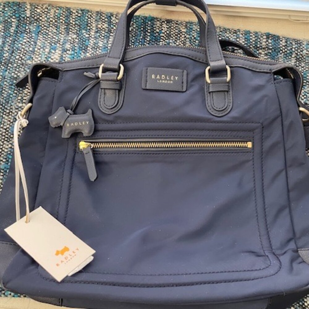 NEW✅🎒Radley London Medium Convertible Backpack